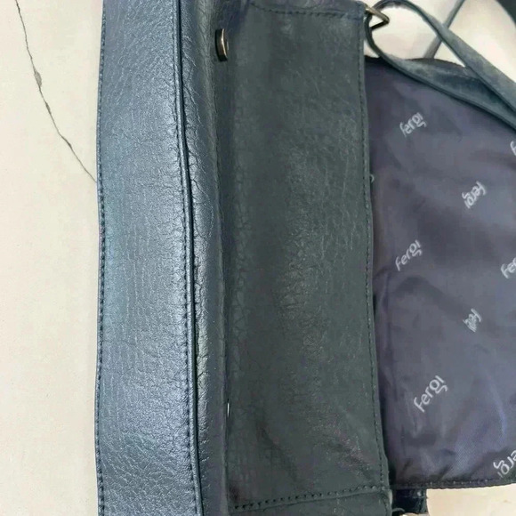 Fergi black leather crossbody purse bag excellent condition boho bohemian - Picture 6 of 9